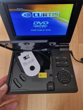Reproductor DVD Portátil Curtis 7 LCD