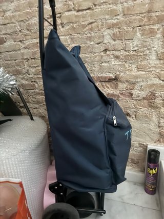 Carrito de la compra azul