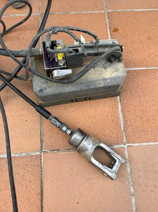 Prensa hidráulica portátil 700 bar 12V SPX Power T