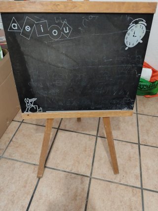 Pizarra infantil de madera