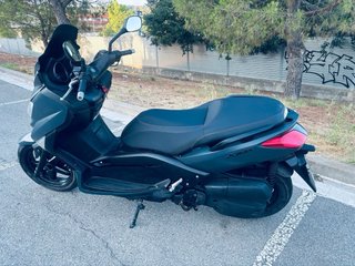 Yamaha XMAX 125