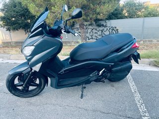 Yamaha XMAX 125