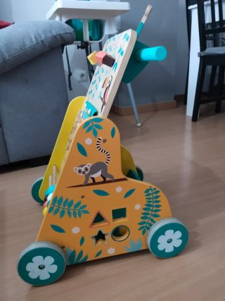 Correpasillos y multiactividades Janod