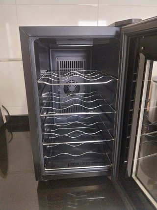 Vinoteca Cecotec