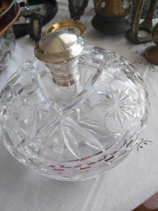 Bombonera de cristal y metal