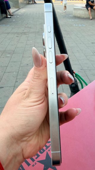 iPhone 16 Pro Max Plata