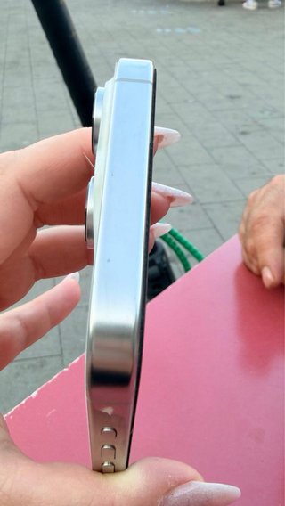 iPhone 16 Pro Max Plata