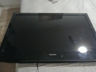 TV Toshiba 42 Negra