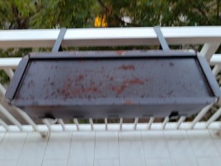 Barbacoa de carbón para barandilla