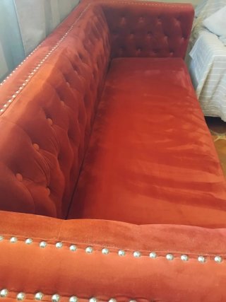 Sofá Chester Rojo Terciopelo