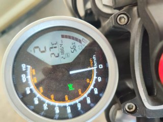 Super Soco Moto Naked Negra y Plata