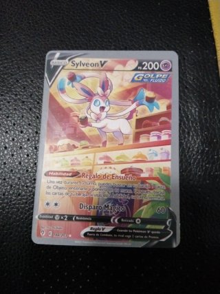 Carta Pokémon Sylveon V 184/203