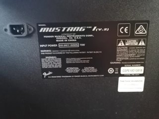 Amplificador Fender Mustang I V.2