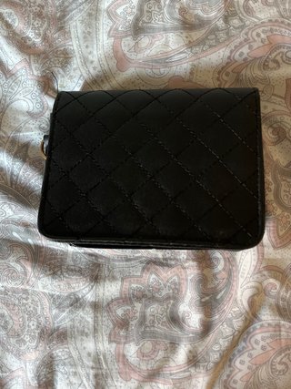 Bolso de mano acolchado negro