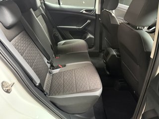 VOLKSWAGEN T-CROSS R-LINE · 2022 · SOLO 32.000 KM