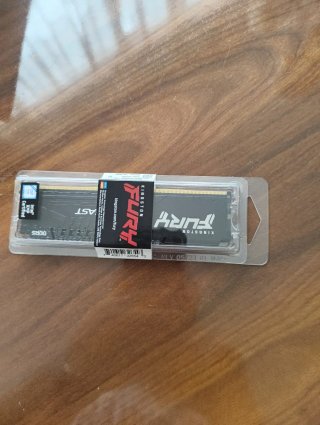 Kingston FURY Beast DDR5 32GB 5200MHz CL40 - NUEVA