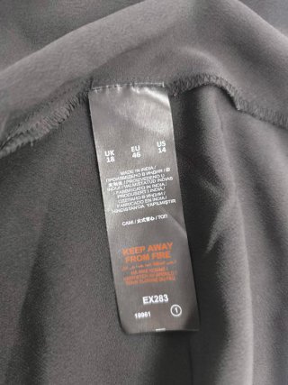 Blusa negra tirantes