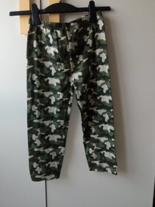 Leggings Camuflaje Verde y Blanco talla 13/14 años