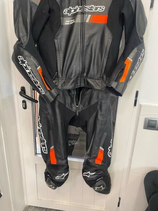 Mono Alpinestars GP FORCE CHASER talla 52
