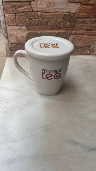Taza  de porcelana con tapa (varias unidades)