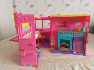 Camión de Comida Barbie y Muñecas