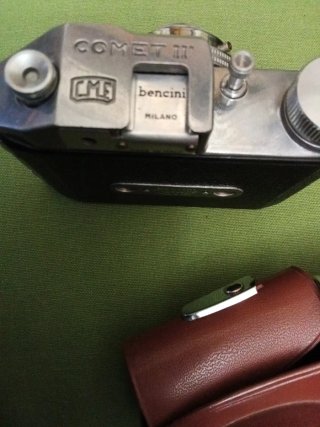 Macchina fotografica vintage Comet marrone