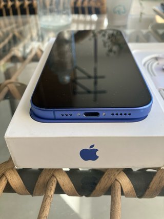 iPhone 16 azul. 100% Salud batería