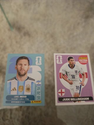 Cromos Extra Messi y Bellingham Panini