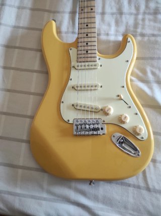 Guitarra Stratocaster