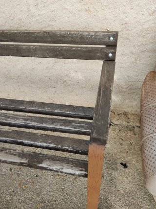 Banco antiguo madera y metal