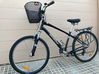 Bici de paseo y ciudad comoda