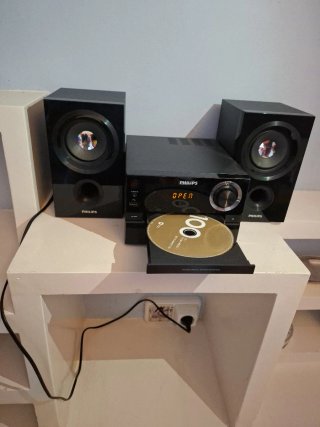 Equipo de música Philips negro