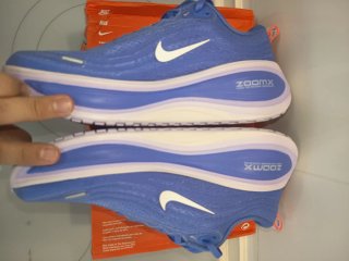 Nike Vomero Plus Talla 42.5 Azul