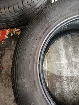 Neumáticos 235/60-18
