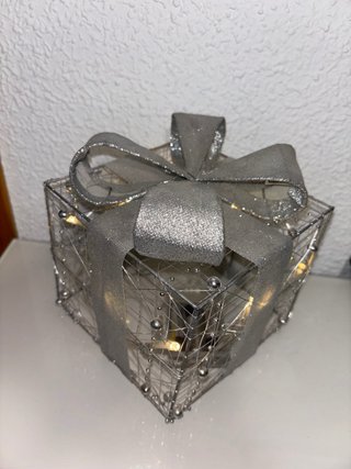 Regalo Decorativo con Luces LED