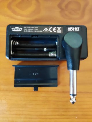 VOX amPlug 2 Metal: amplificador auriculares.