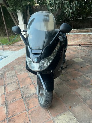 Piaggio X8 Premium Negra