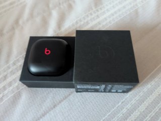 Beats Fit Pro Negro/Rojo