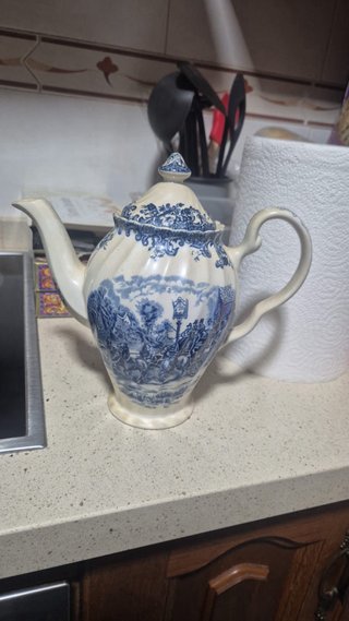 Vajilla de cerámica azul y blanca  Johnson Bross