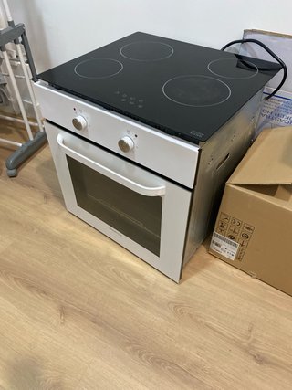 Horno y placa vitrocerámica