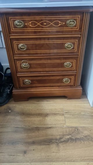 2 Comodini in Legno Marrone