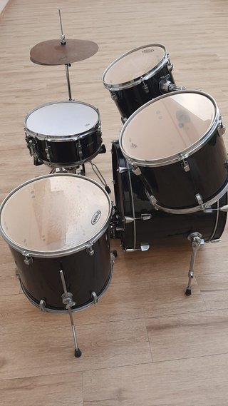 Batería Acústica Ludwig Negra