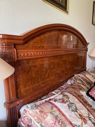 Set Dormitorio de madera:cabecero, mesitas,tocador