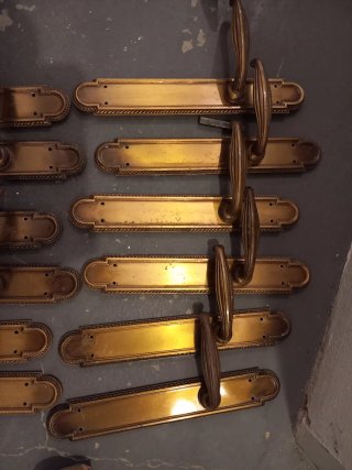 25 Manillas de puerta doradas estilo Art Déco