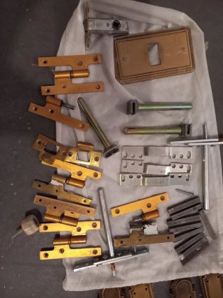 25 Manillas de puerta doradas estilo Art Déco