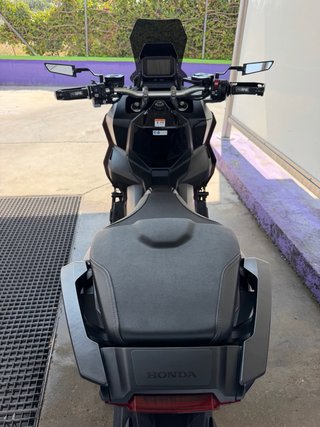Honda X-ADV 750 Negra