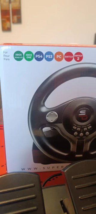 Volante SuperDrive SV 250 con pedales