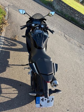 Yamaha YZF-R 125cc Negra