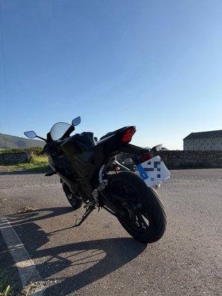 Yamaha YZF-R 125cc Negra