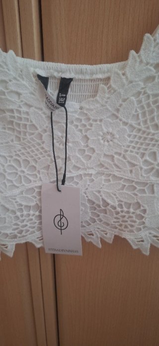 Top encaje blanco Stradivarius